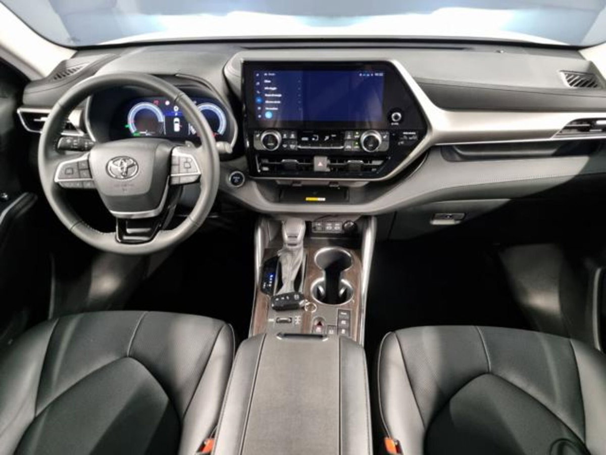 Toyota Highlander 2.5h Lounge e-cvt (6)