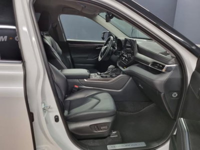 Toyota Highlander 2.5h Lounge e-cvt (8)