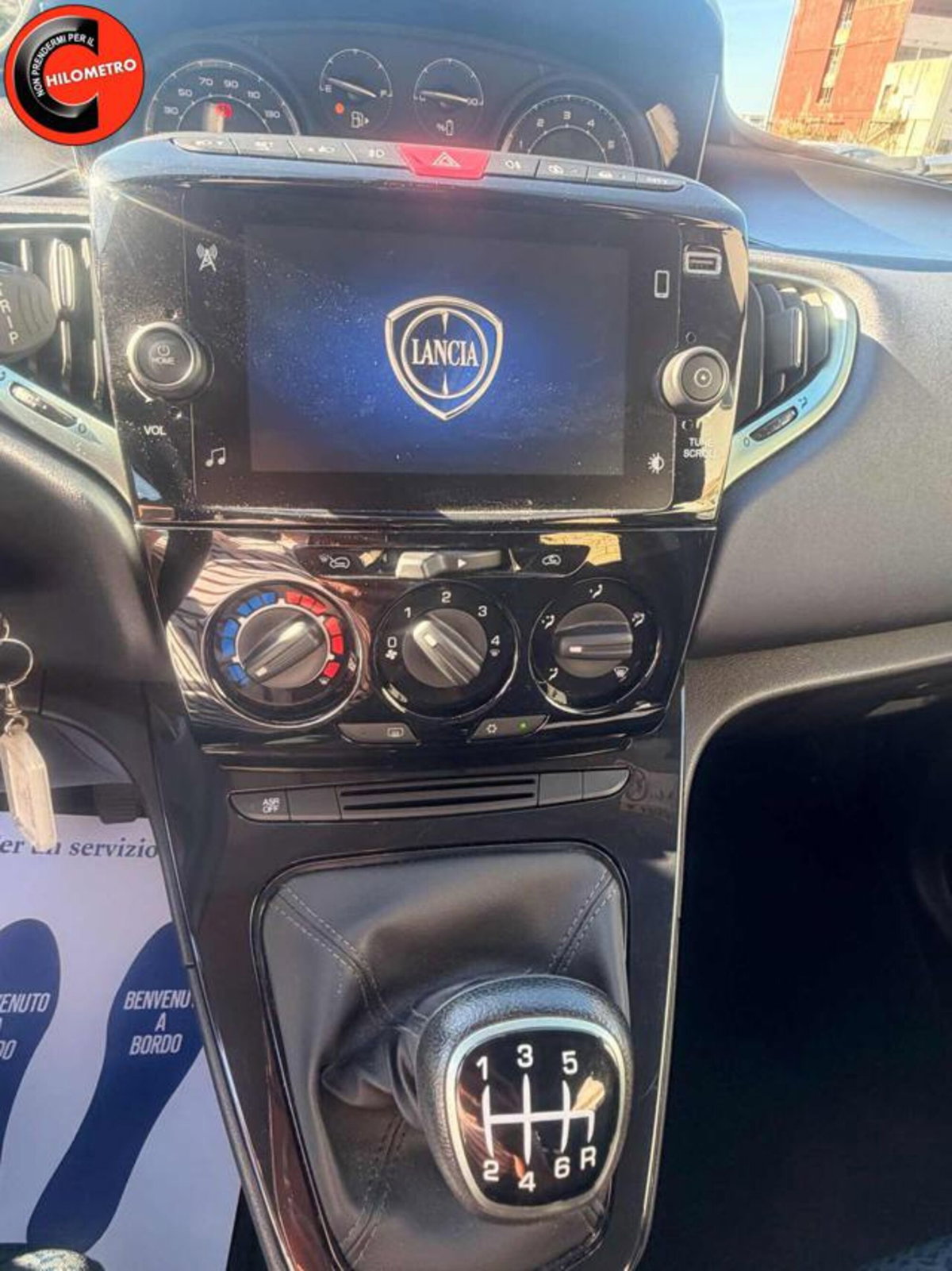 Lancia Ypsilon 1.0 FireFly 5 porte S&S Hybrid Gold Plus (14)