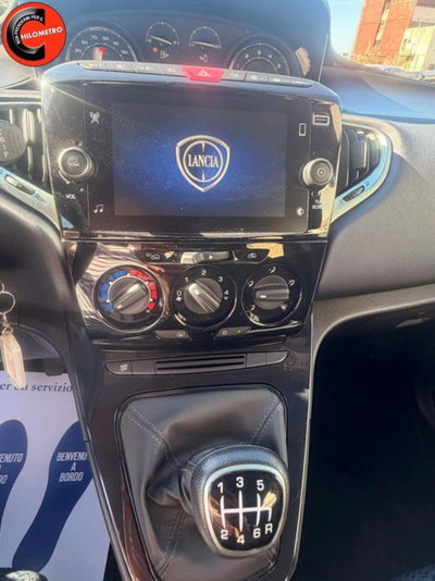 Lancia Ypsilon 1.0 FireFly 5 porte S&S Hybrid Gold Plus (14)