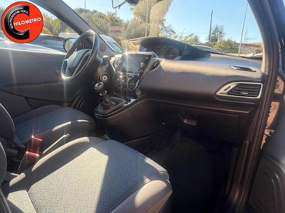 Lancia Ypsilon 1.0 FireFly 5 porte S&S Hybrid Gold Plus (8)
