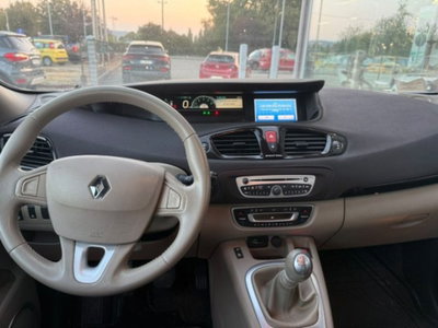 Renault Scenic E-Tech Electric 1.5 dCi 110CV Luxe (10)