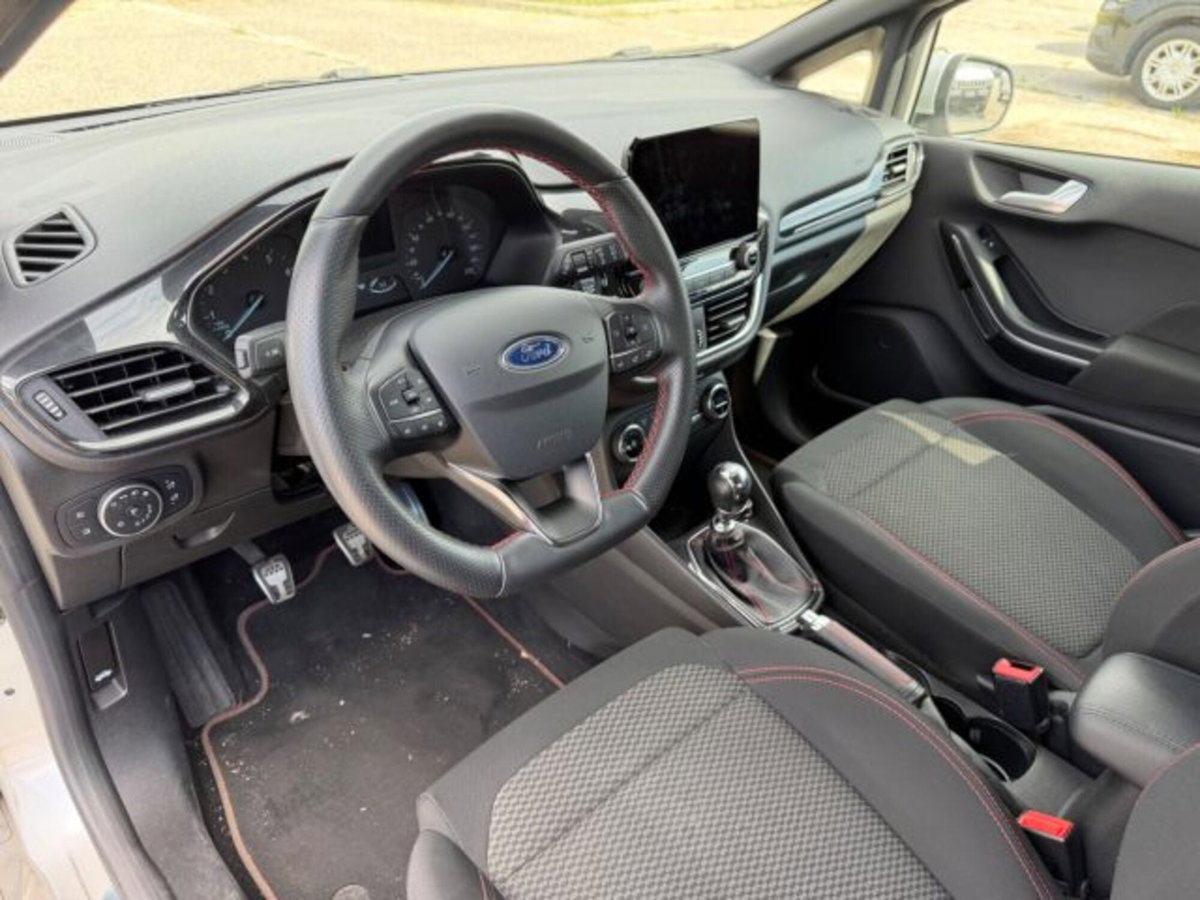 Ford Fiesta 1.0 EcoBoost 100CV 5 porte ST-Line (10)