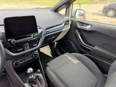 Ford Fiesta 1.0 EcoBoost 100CV 5 porte ST-Line (12)