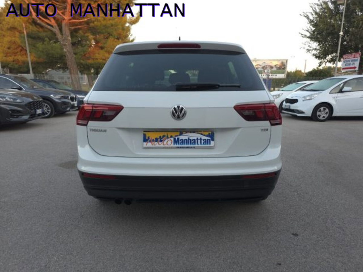 Volkswagen Tiguan 1.6 TDI SCR Business BlueMotion Technology (8)