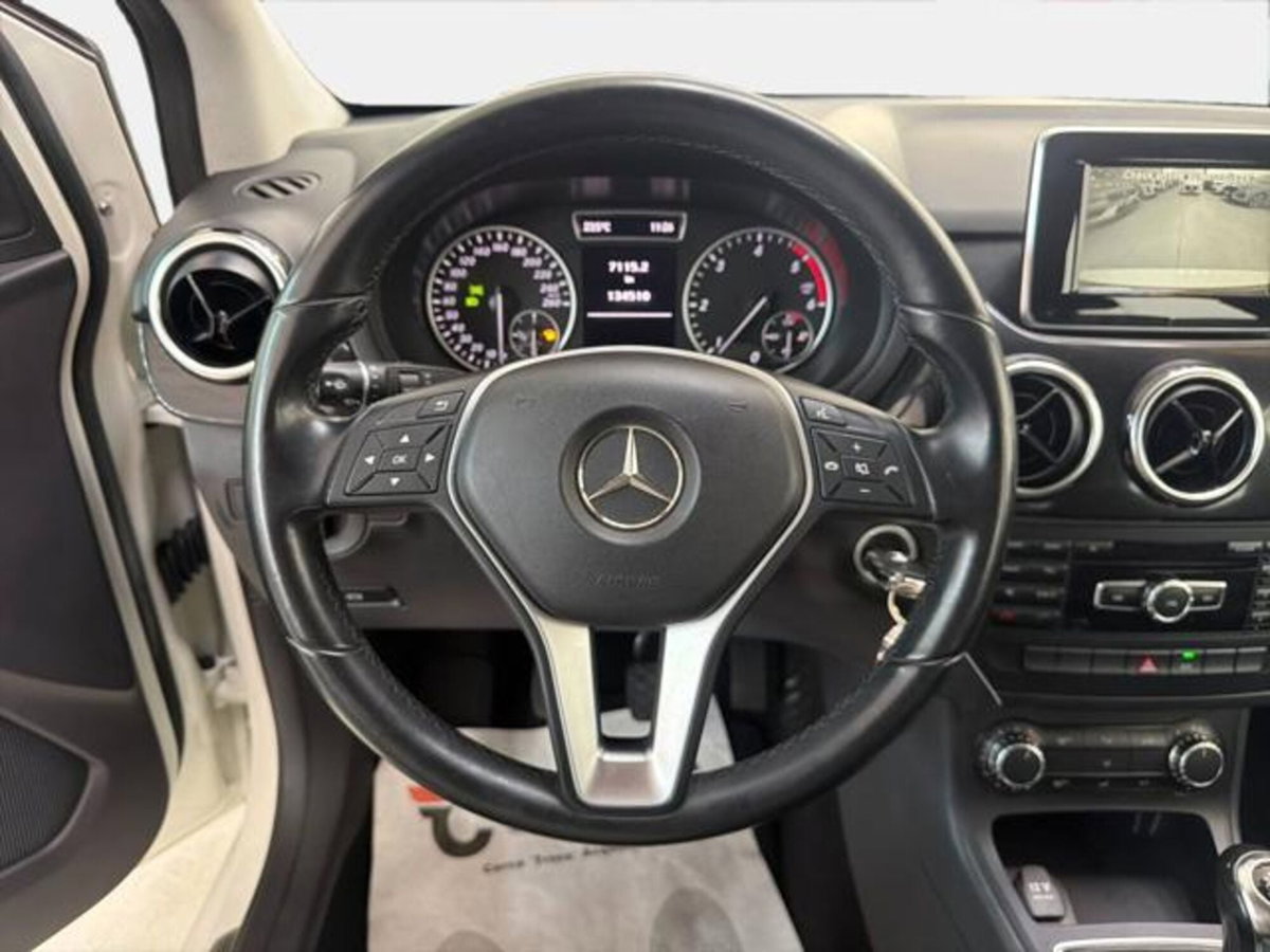 Mercedes-Benz Classe B 180 CDI Premium (8)