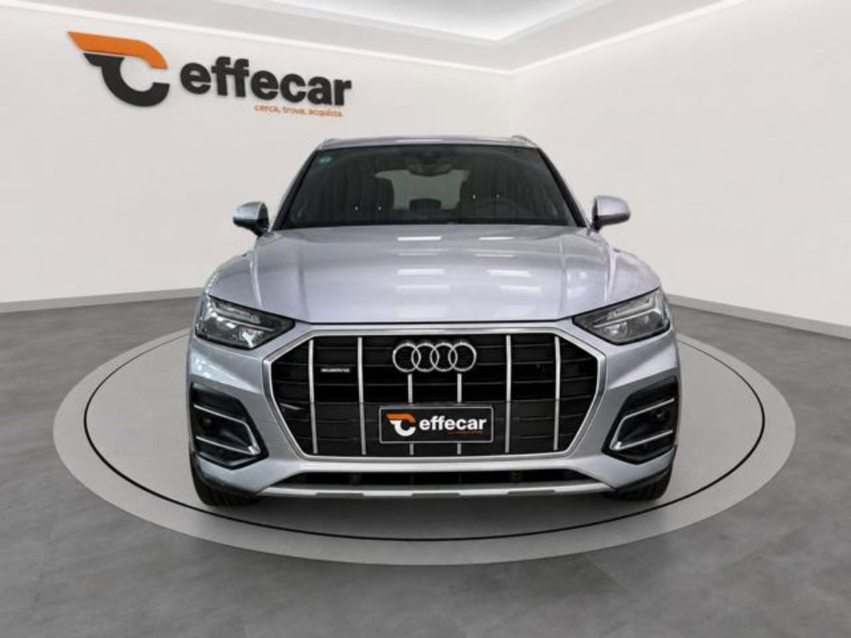 Audi Q5 40 TDI 204 CV quattro S tronic Business (2)