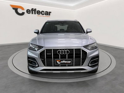 Audi Q5 40 TDI 204 CV quattro S tronic Business (2)
