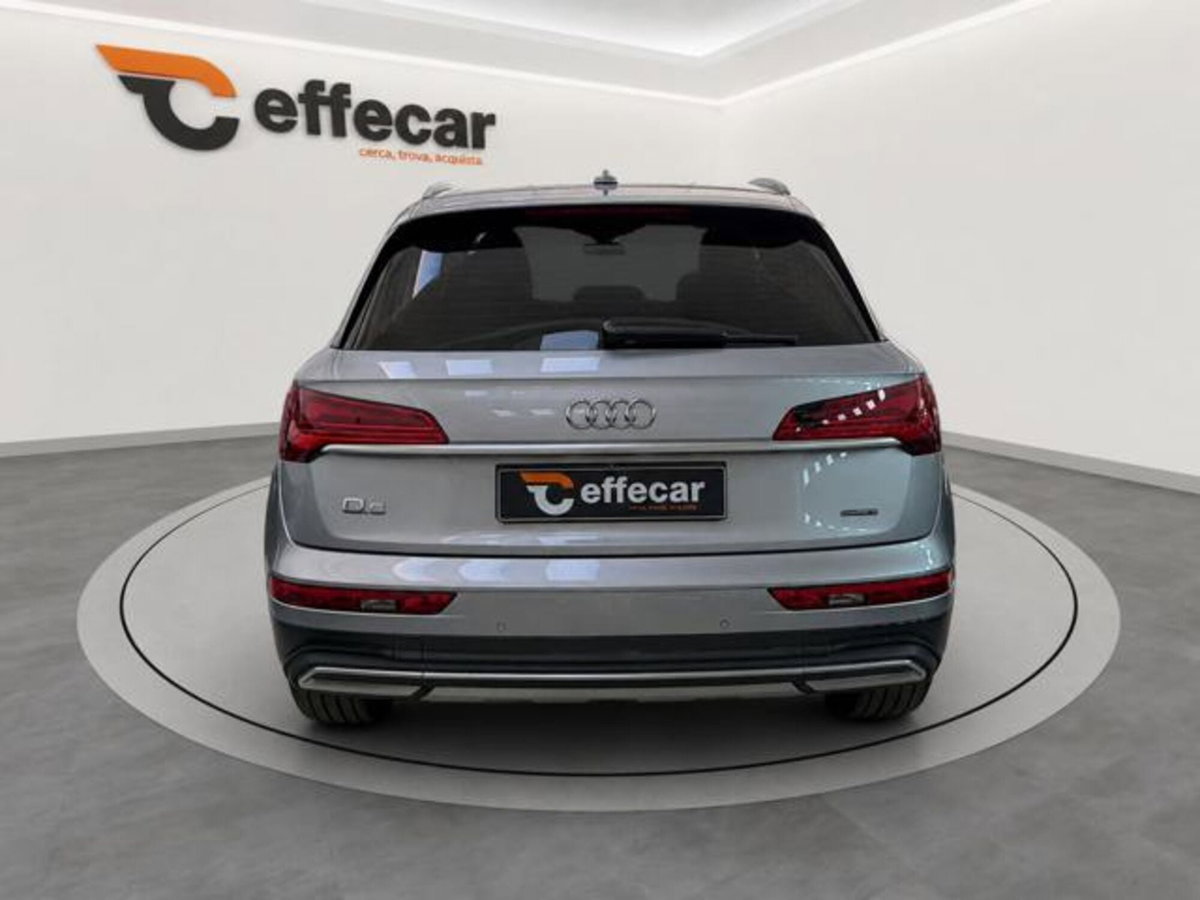 Audi Q5 40 TDI 204 CV quattro S tronic Business (5)