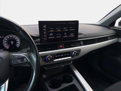 Audi A4 Avant 30 TDI/136 CV S tronic S line edition (10)