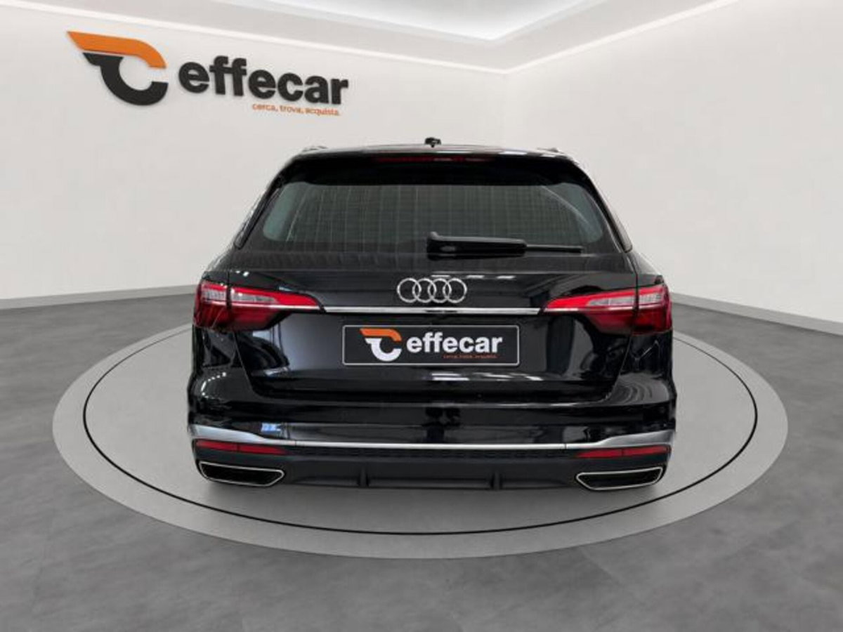 Audi A4 Avant 30 TDI/136 CV S tronic S line edition (5)