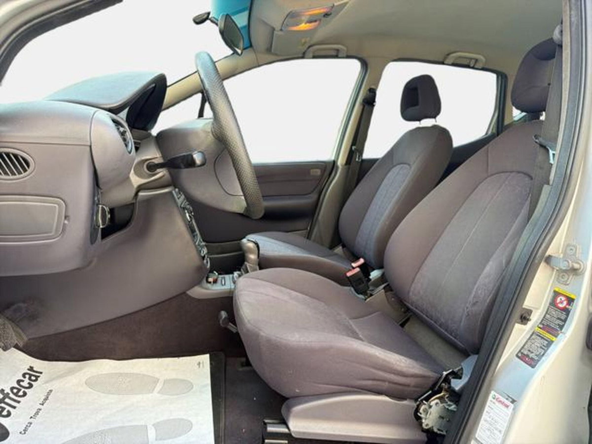 Mercedes-Benz Classe A 140 cat Classic (12)