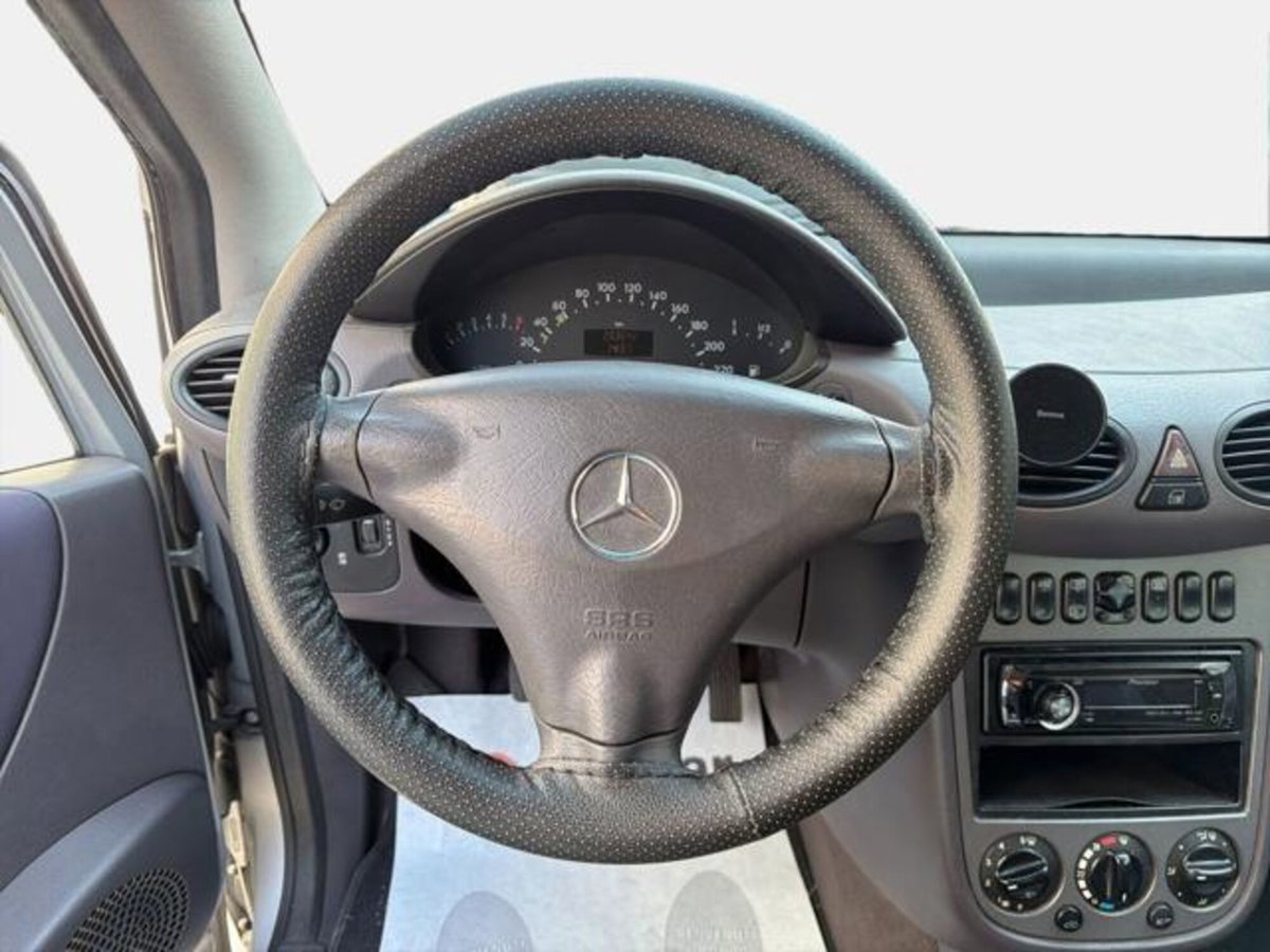Mercedes-Benz Classe A 140 cat Classic (8)