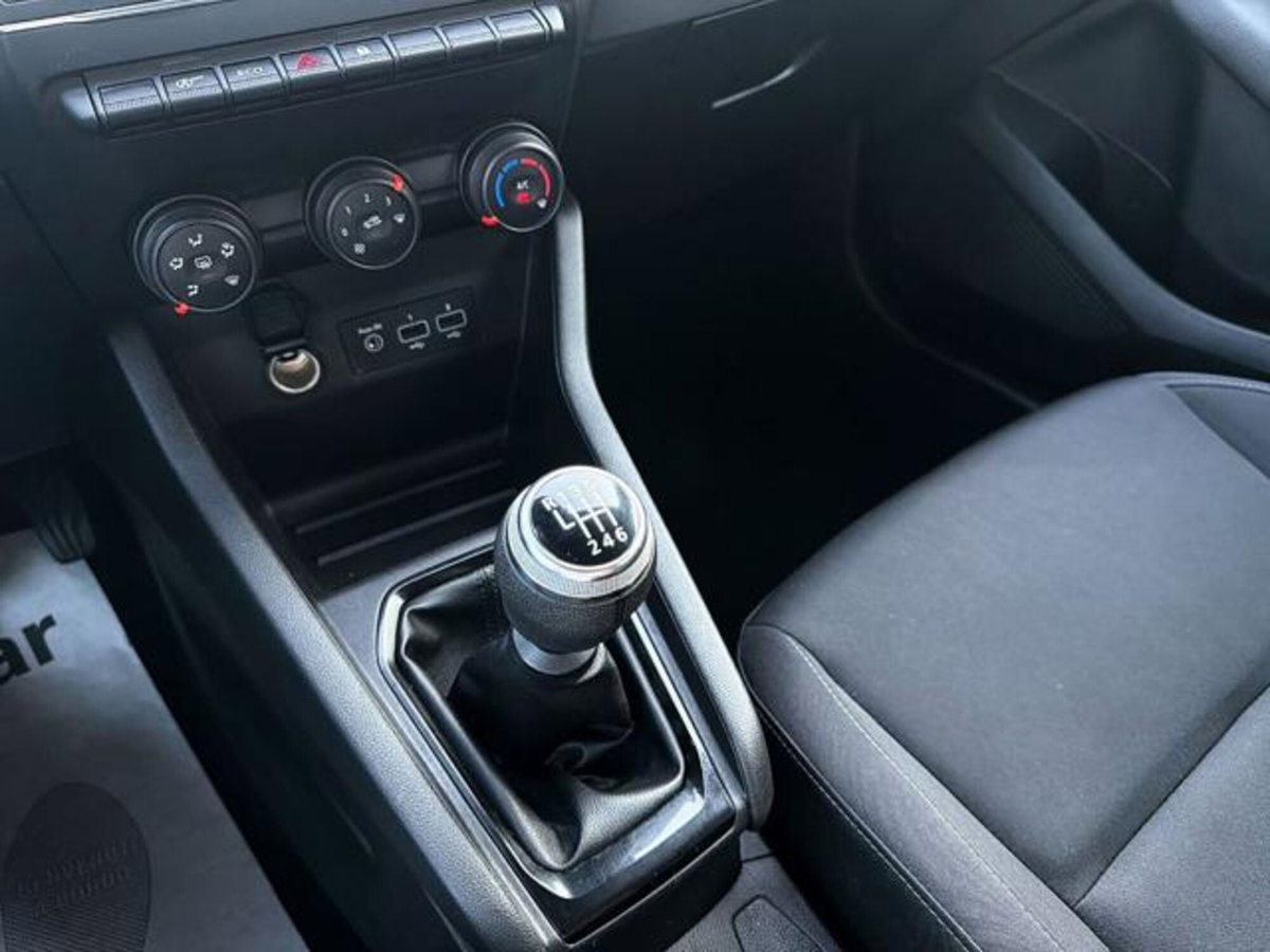 Renault Clio Blue dCi 85 CV 5 porte Business (11)