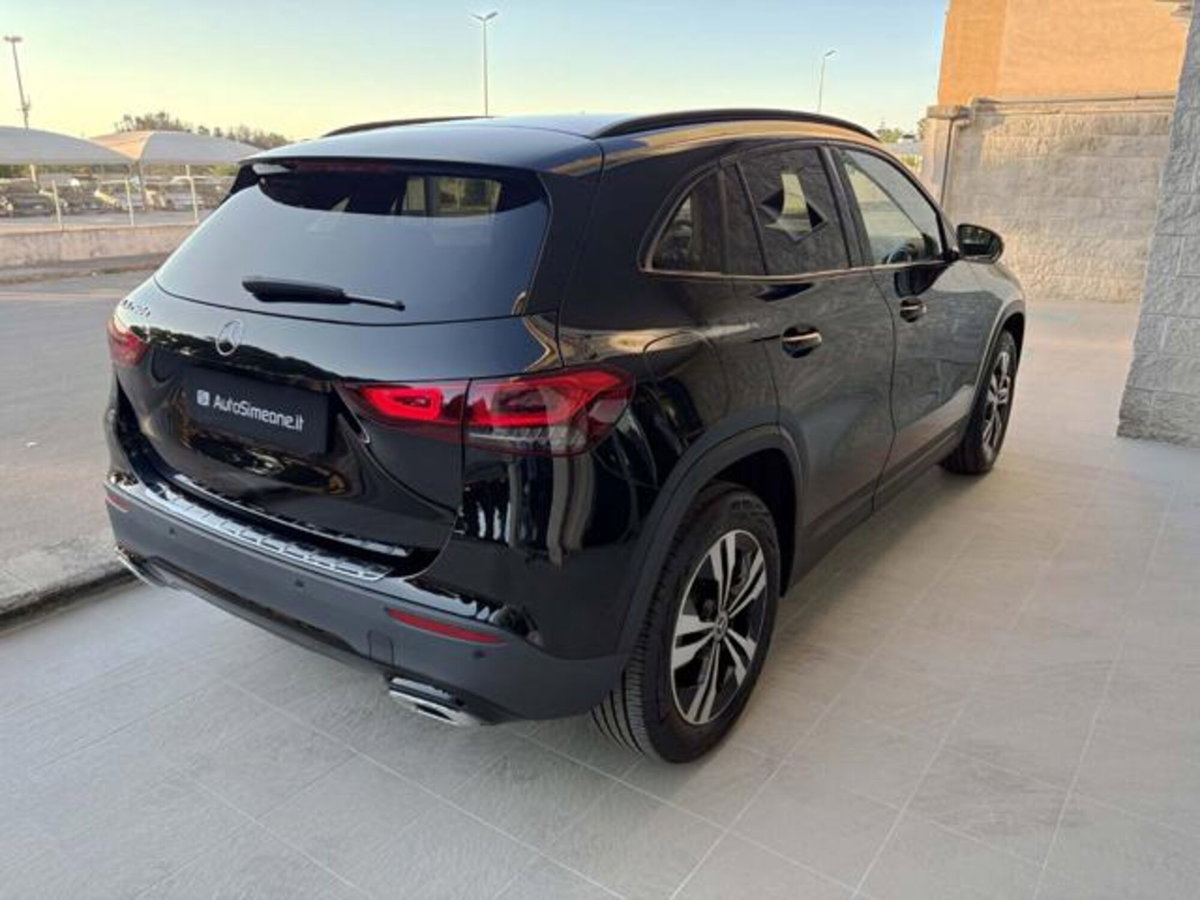 Mercedes-Benz GLA SUV 250 Sport (5)