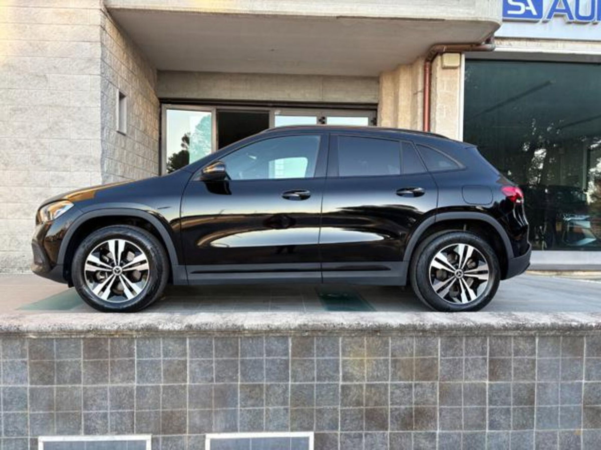 Mercedes-Benz GLA SUV 250 Sport (8)