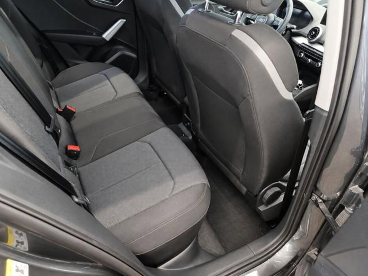 Audi Q2 Q2 35 TFSI S tronic S line Edition (7)