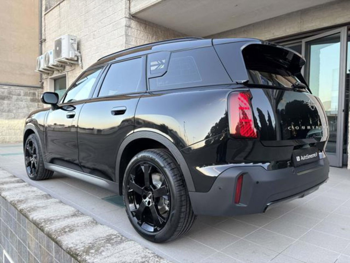 MINI Mini Countryman 2.0 48V D Classic auto (7)