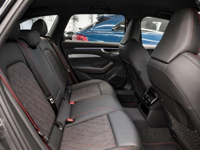 Audi A6 Avant 40 2.0 tdi mhev 12V S line edition quattro s-tronic (4)
