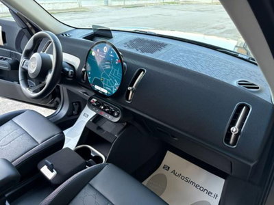 MINI Mini Countryman 2.0 48V D Classic auto (15)