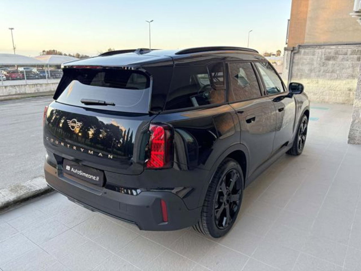 MINI Mini Countryman 2.0 48V D Classic auto (5)