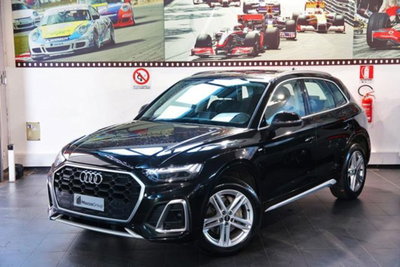 Audi Q5 40 2.0 tdi mhev 12V Identity Black quattro s-tronic usata