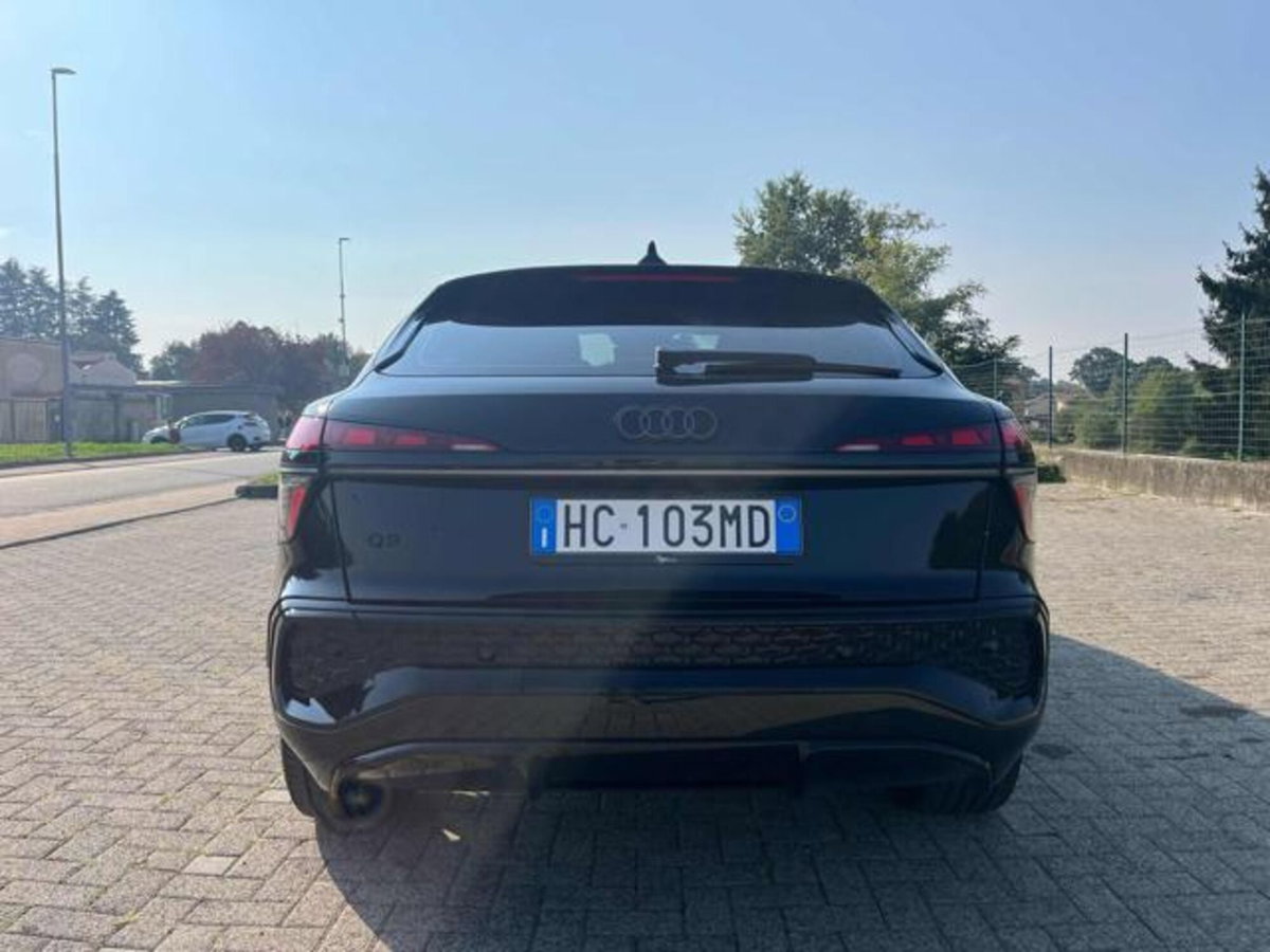 Audi Q3 Sportback 2.0 tdi S line edition 150cv s-tronic (5)