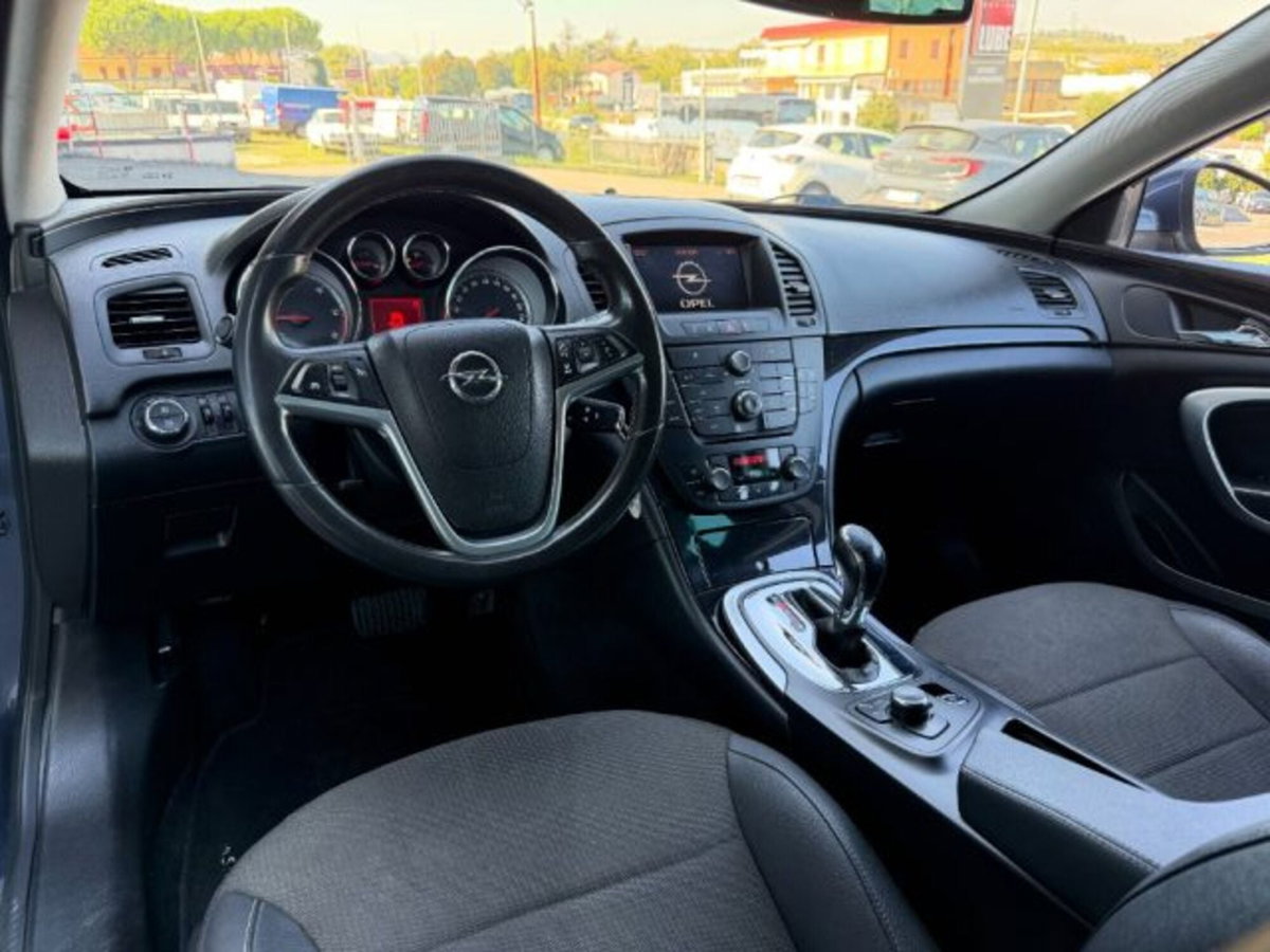Opel Insignia Station Wagon CDTI 160CV Sports aut. Cosmo (11)