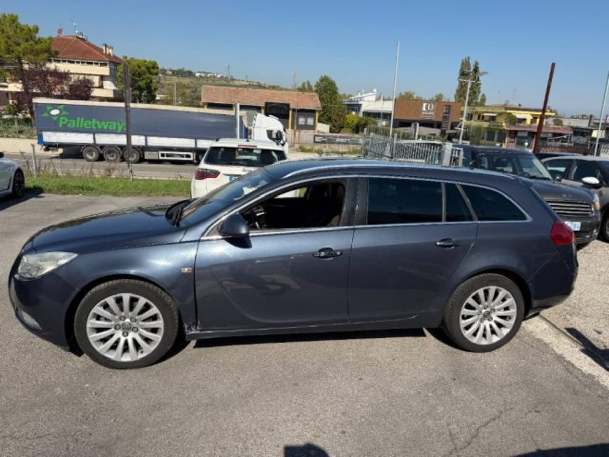 Opel Insignia Station Wagon CDTI 160CV Sports aut. Cosmo (7)