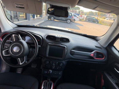Jeep Renegade 1.3 T4 240CV PHEV 4xe AT6 Trailhawk (10)