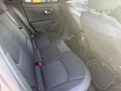 Jeep Renegade 1.3 T4 240CV PHEV 4xe AT6 Trailhawk (9)