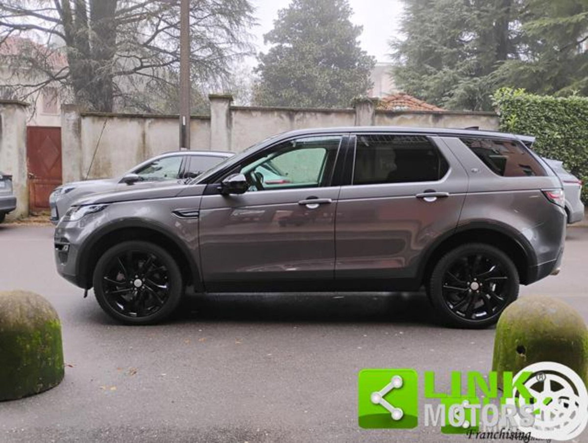 Land Rover Discovery Sport 2.0 TD4 150 CV SE (9)