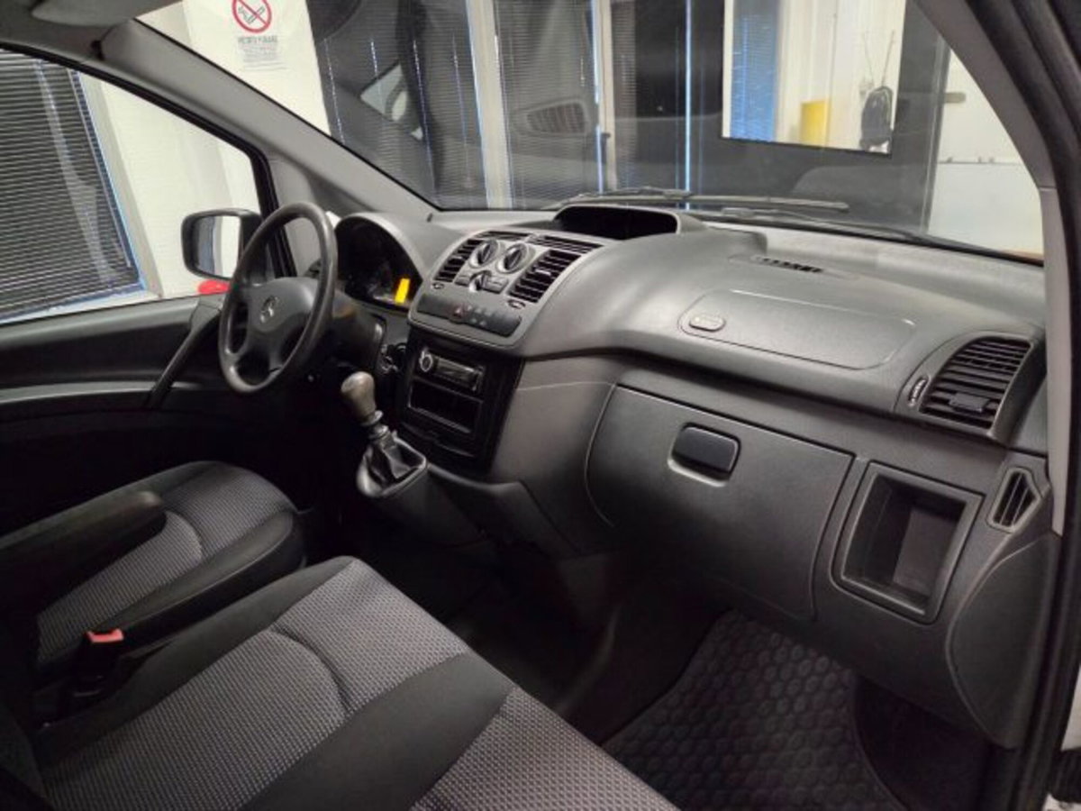 Mercedes-Benz Vito 2.2 113 CDI Kombi Crew Compact (10)