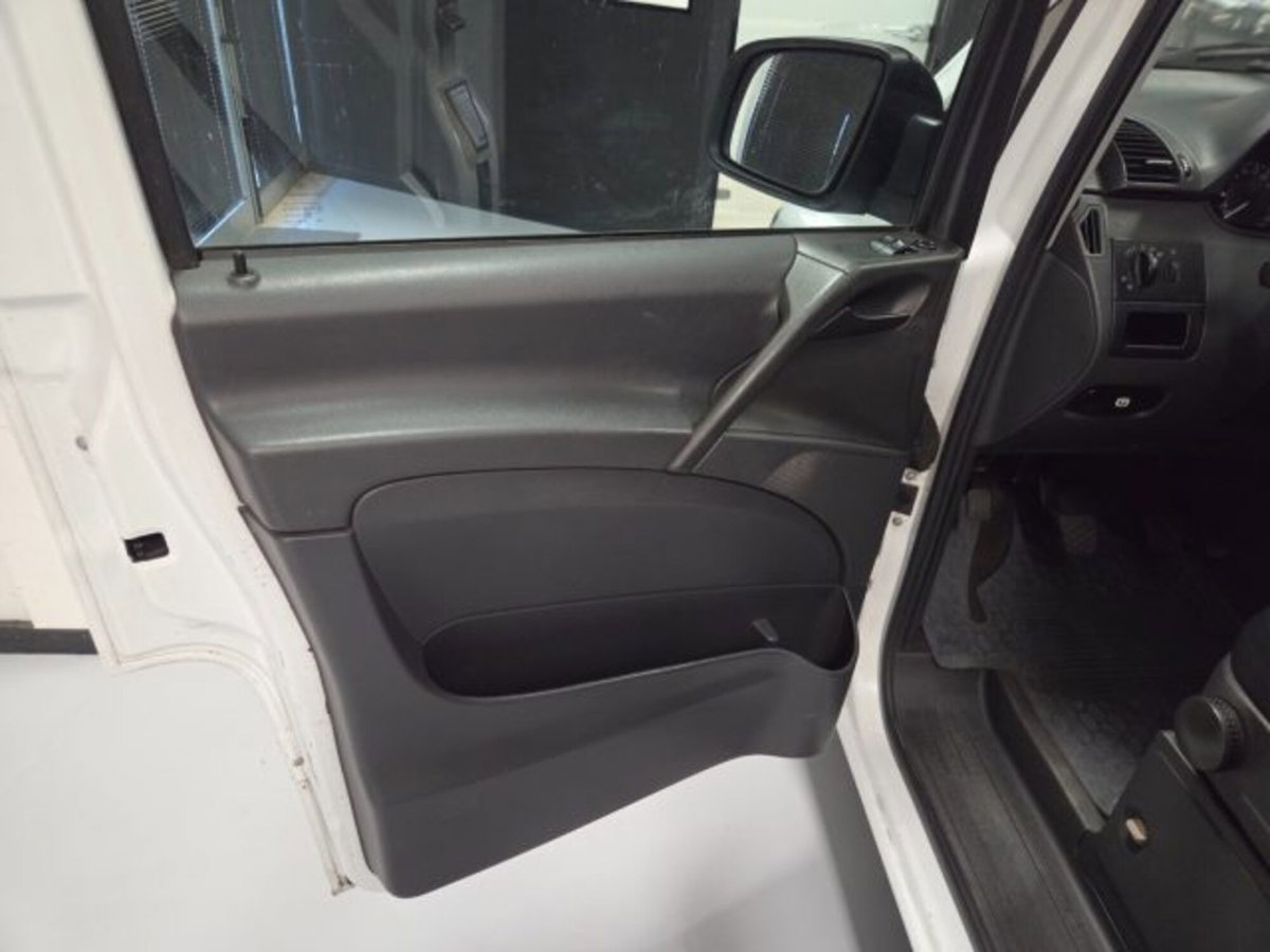 Mercedes-Benz Vito 2.2 113 CDI Kombi Crew Compact (17)