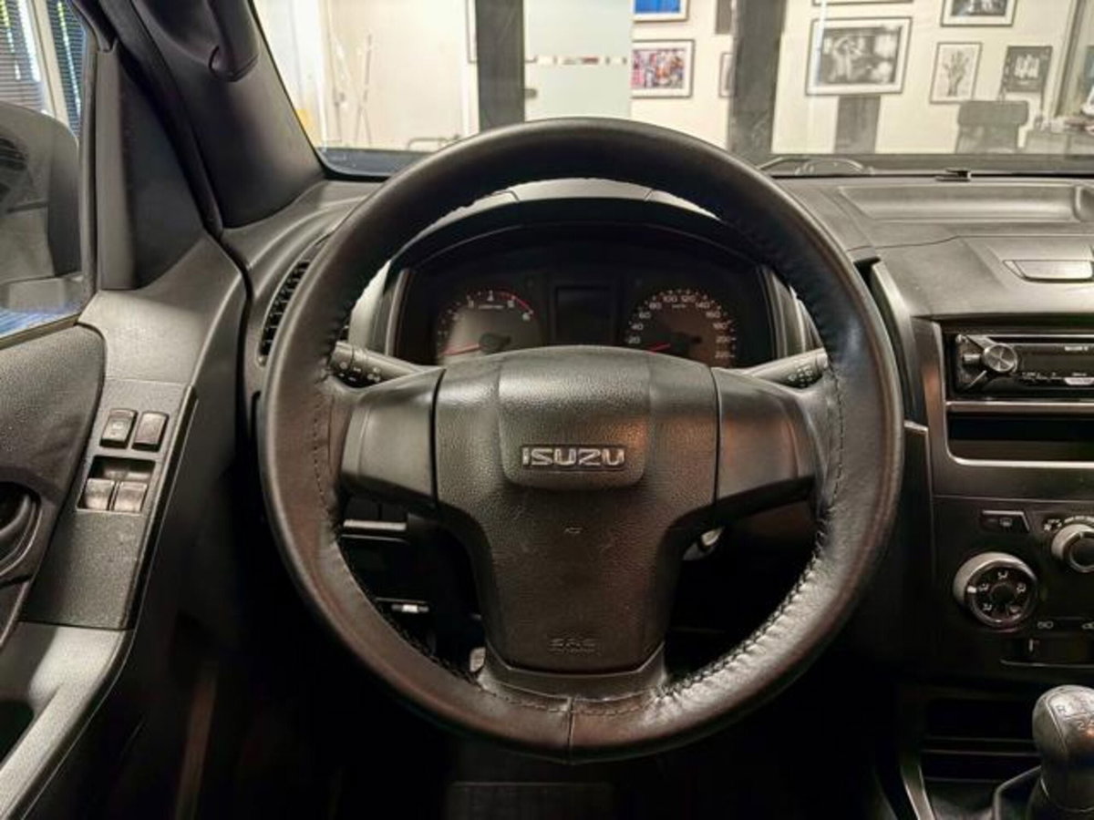 Isuzu D-Max Pick-up 2.5 Space Cab Satellite 4WD (15)