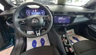 Alfa Romeo Junior elettrica Intensa 156cv (8)