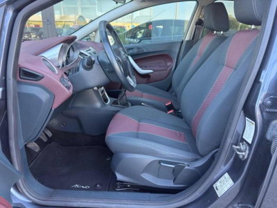 Ford Fiesta 1.6 TDCi 95 CV 5p. Titanium (11)