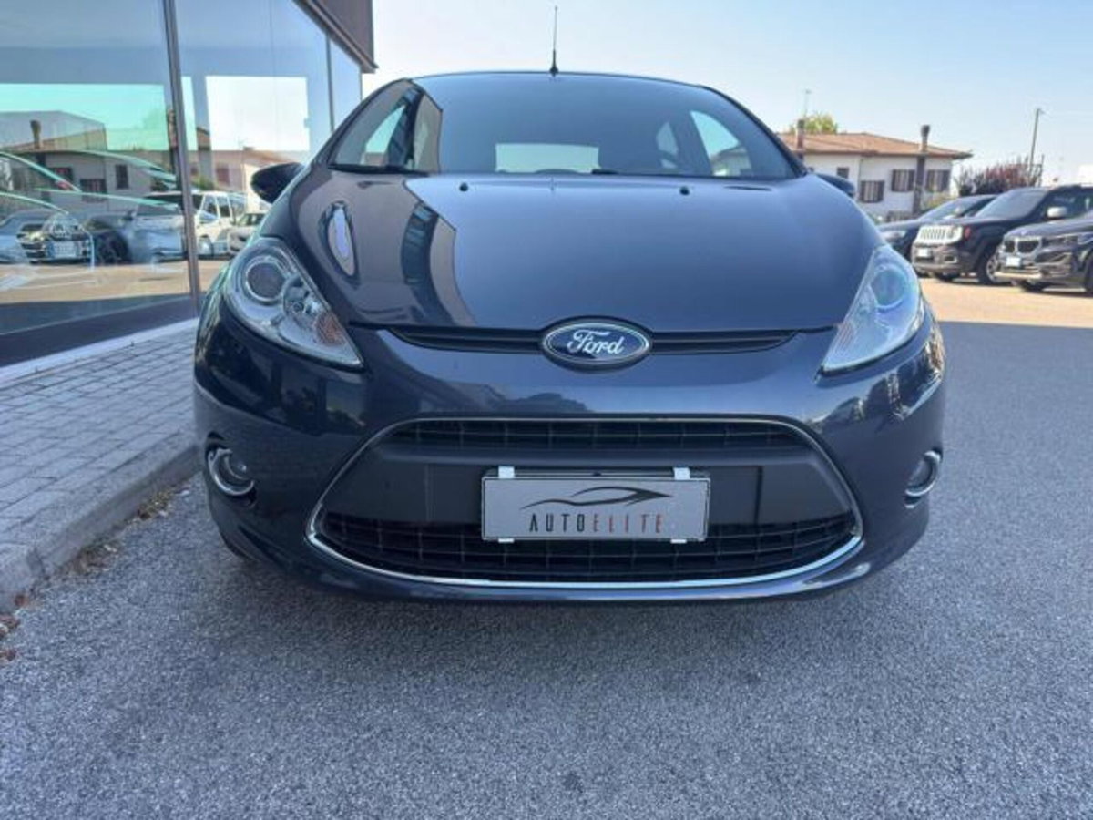 Ford Fiesta 1.6 TDCi 95 CV 5p. Titanium (2)