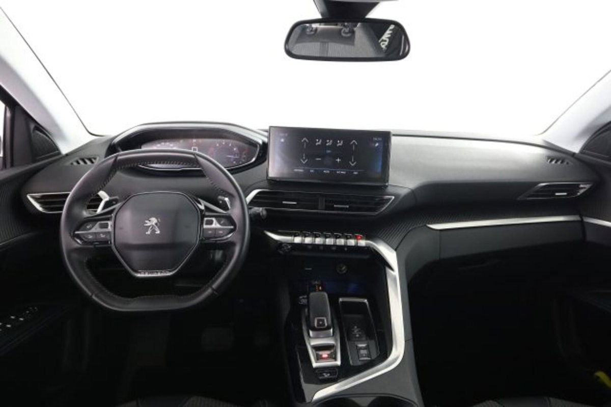 Peugeot 3008 PureTech Turbo 130 S&S EAT8 Allure (4)