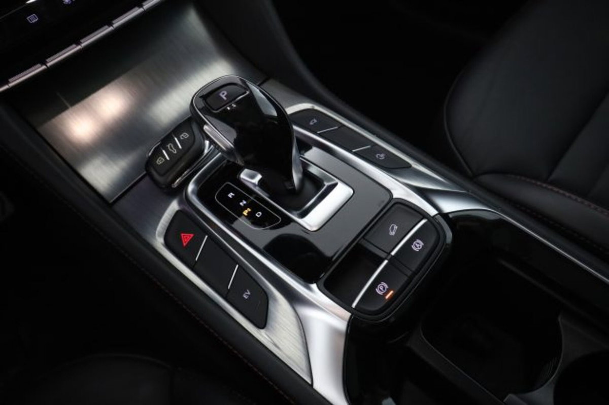 Mg EHS Plug-in Hybrid Exclusive (14)