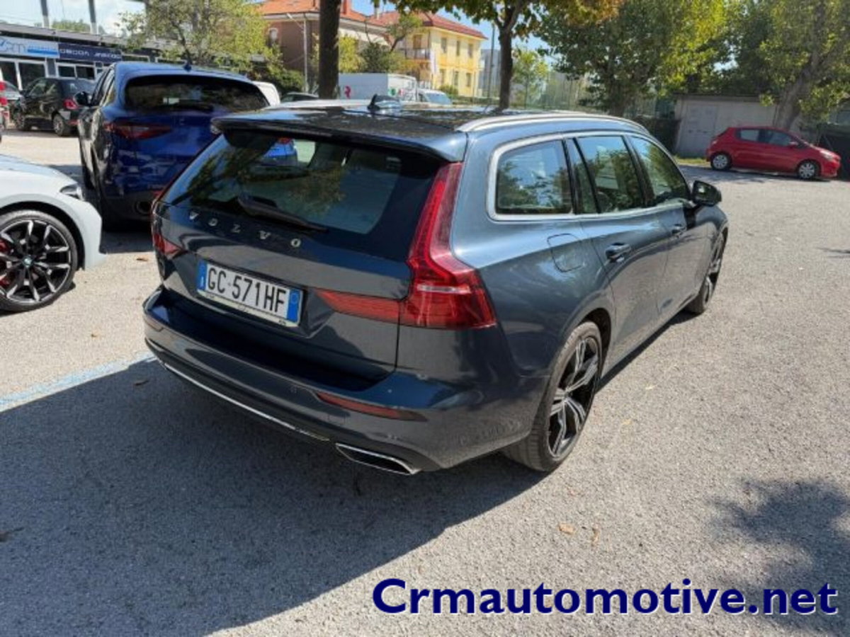 Volvo V60 D3 Geartronic R-design N1 (2)