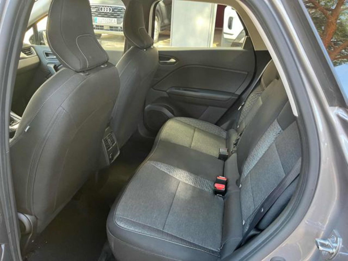 Renault Captur TCe 100 CV GPL Equilibre (13)