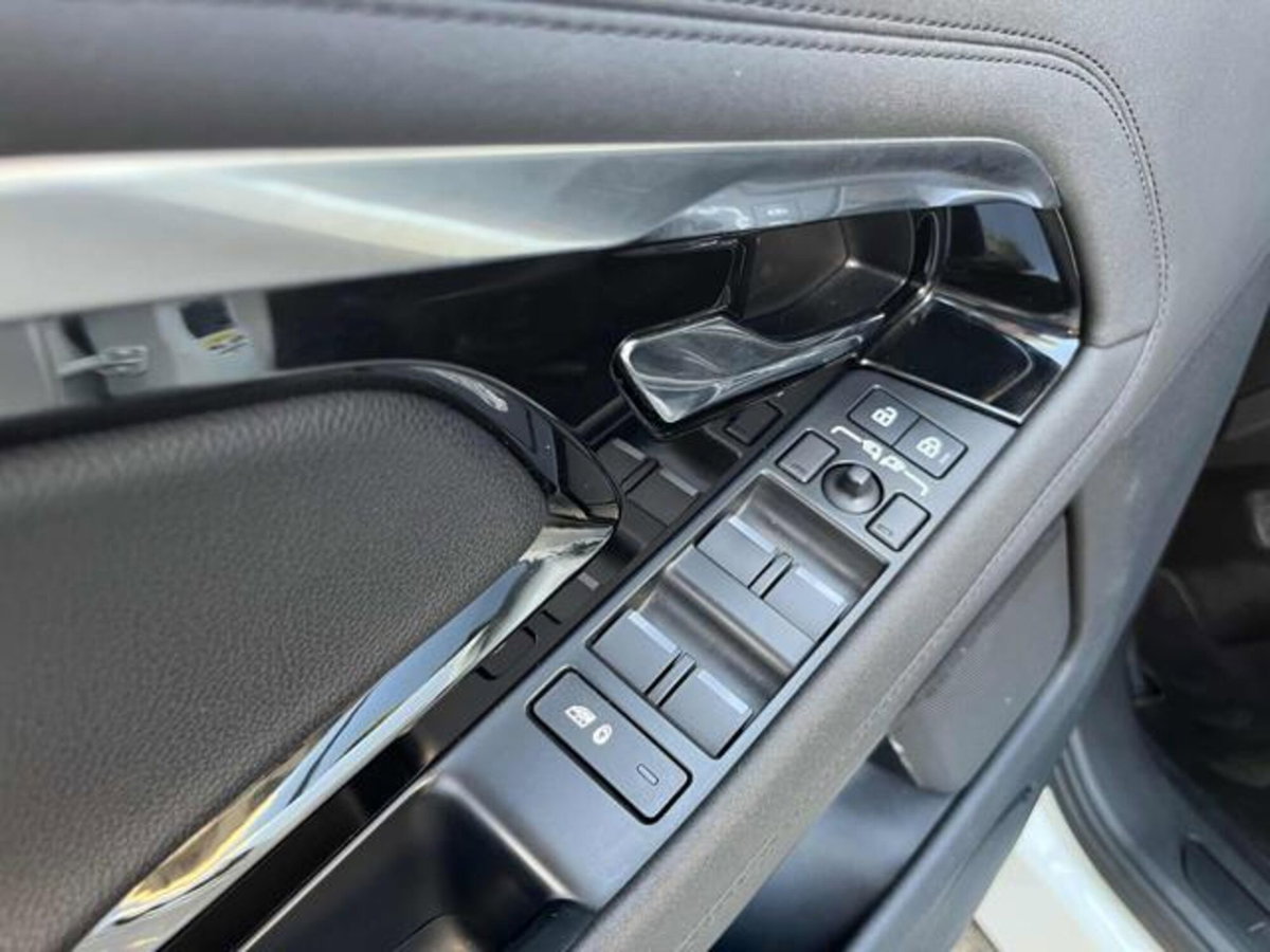 Land Rover Range Rover Evoque 2.0D I4 163 CV AWD Auto R-Dynamic (12)