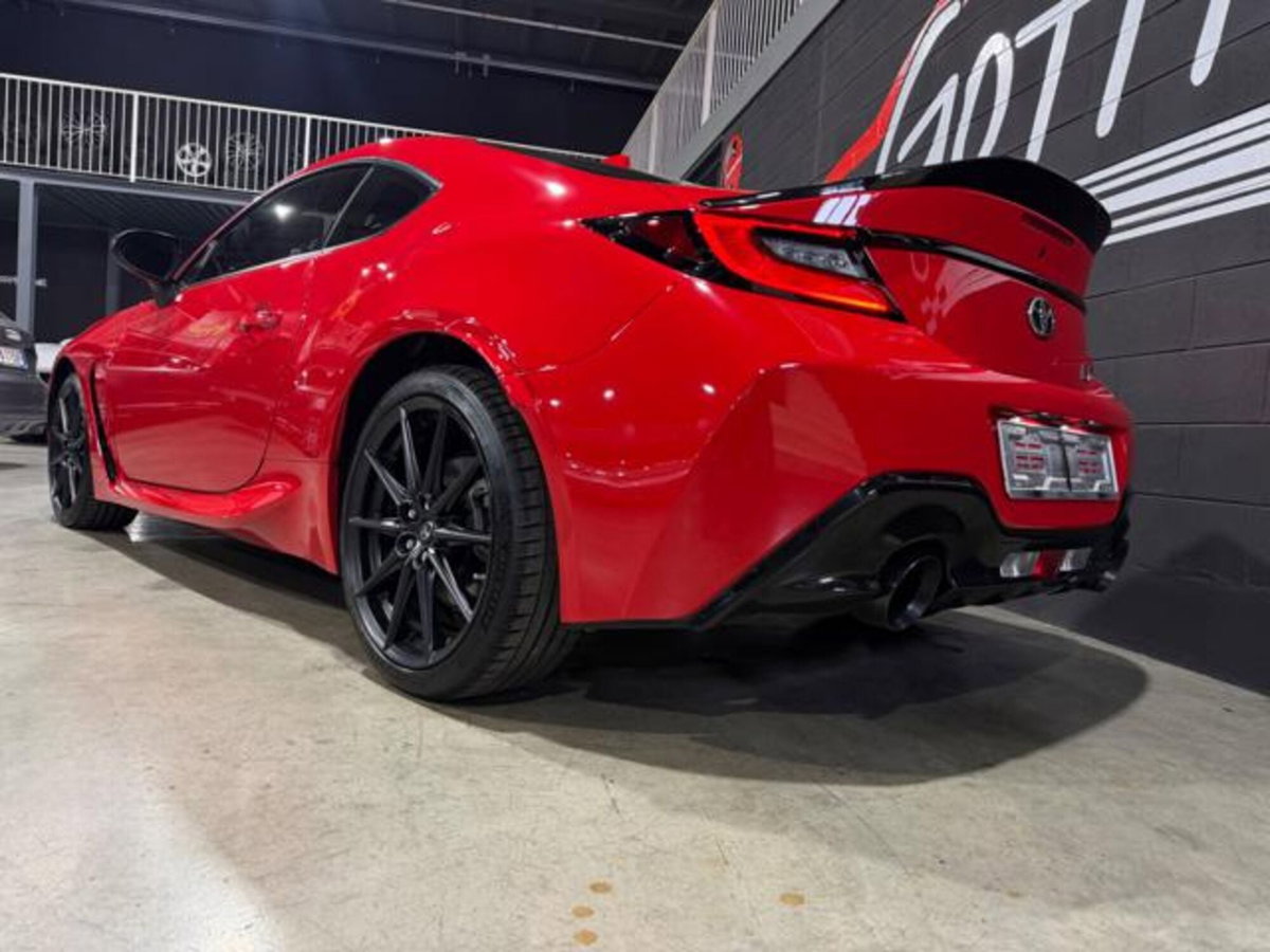Toyota GR86 2.Premium Sport A/T (5)