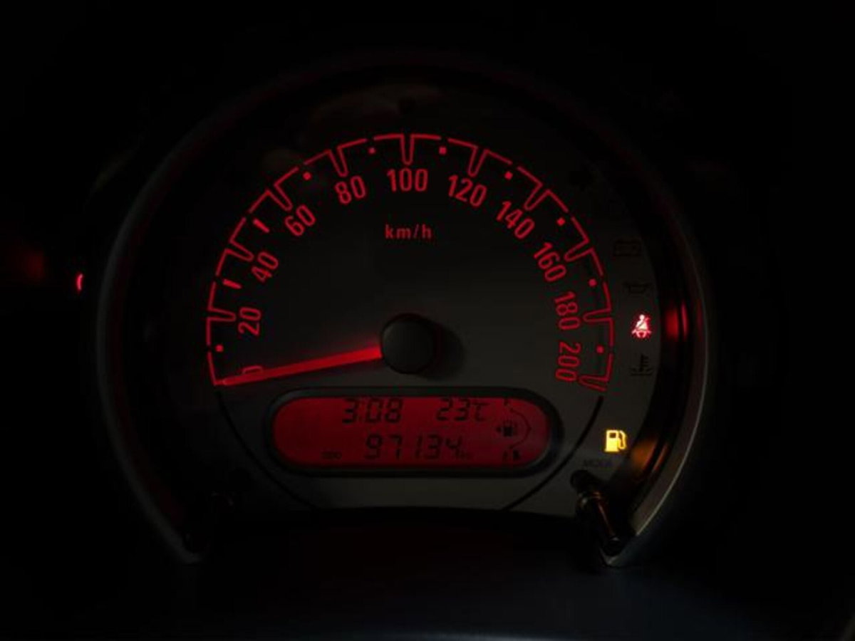 Opel Agila 1.2 16V 86CV Enjoy (11)