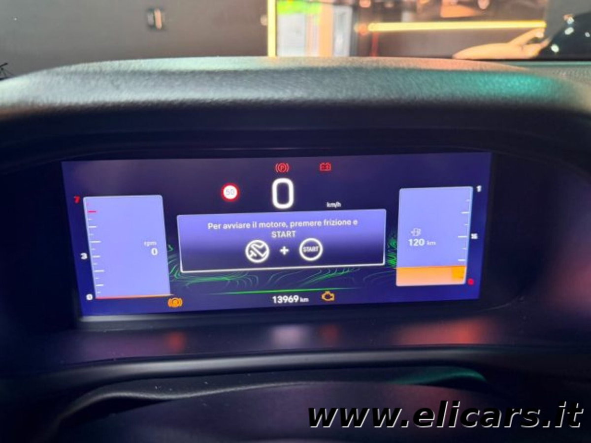 Jeep Avenger 1.2 turbo Summit fwd 100cv (12)