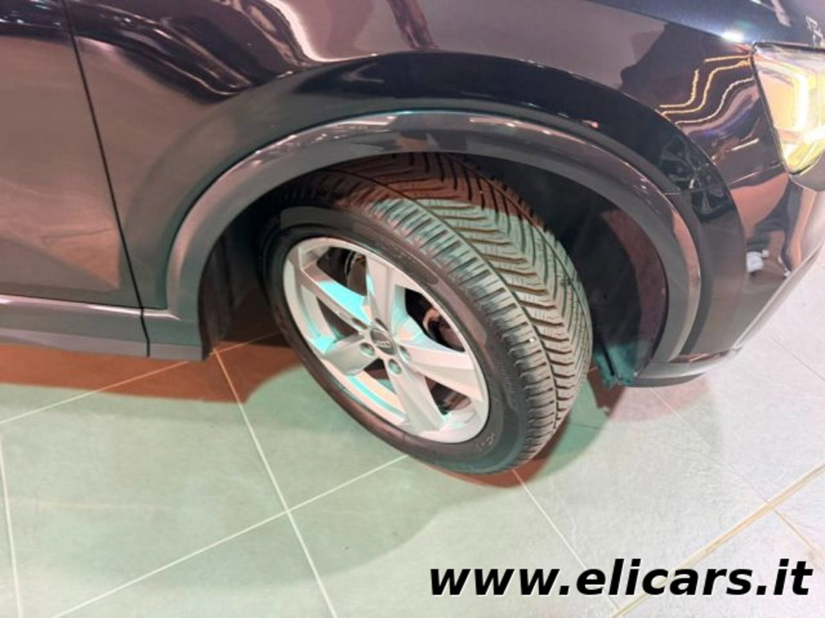 Audi Q2 Q2 30 TDI S tronic Identity Black (18)