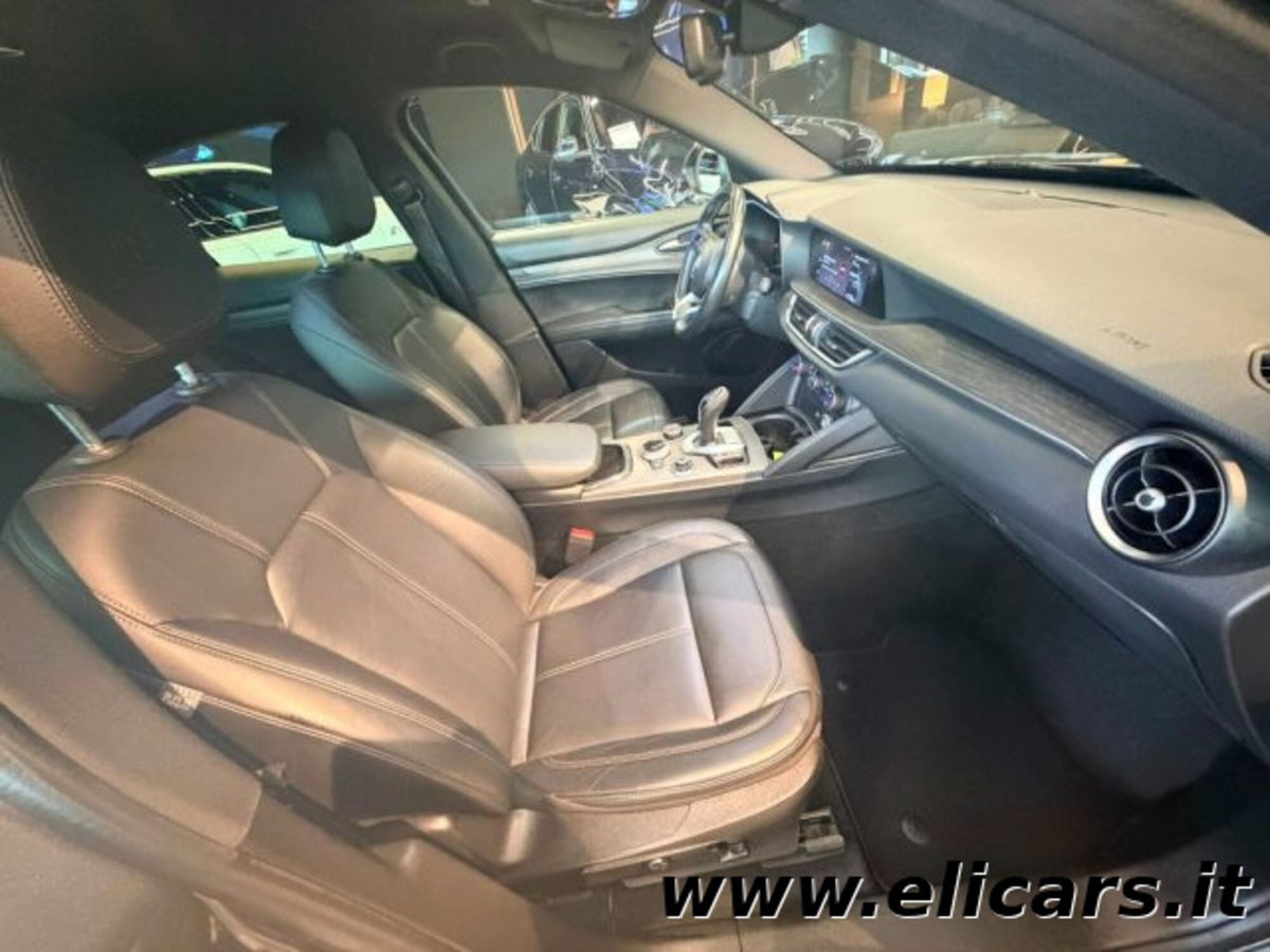 Alfa Romeo Stelvio Stelvio 2.2 Turbodiesel 210 CV AT8 Q4 Super (12)