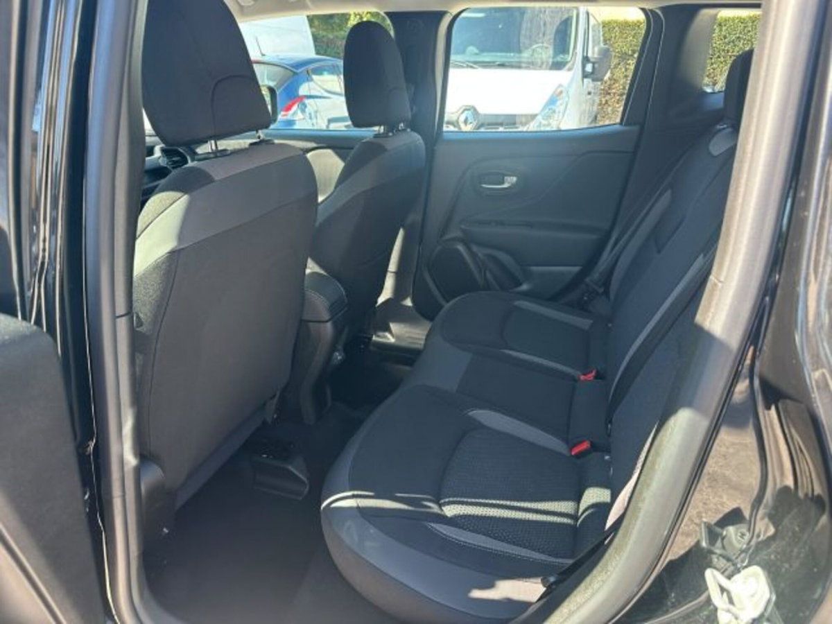 Jeep Renegade 1.5 Turbo T4 MHEV Limited (6)
