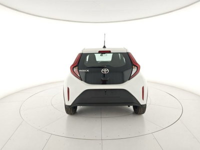 Toyota Aygo X 1.0 Active 72cv (9)